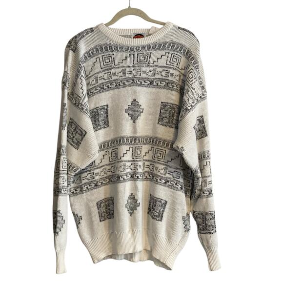 Vintage White Gray Pullover Abstract Grecian Pattern Acrylic Sweater Size Medium - Picture 1 of 16